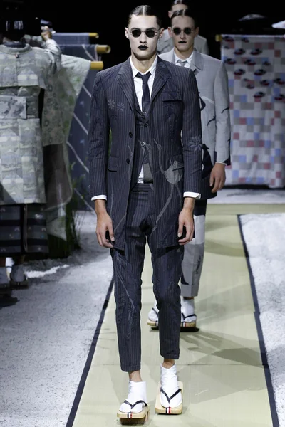 Look 8